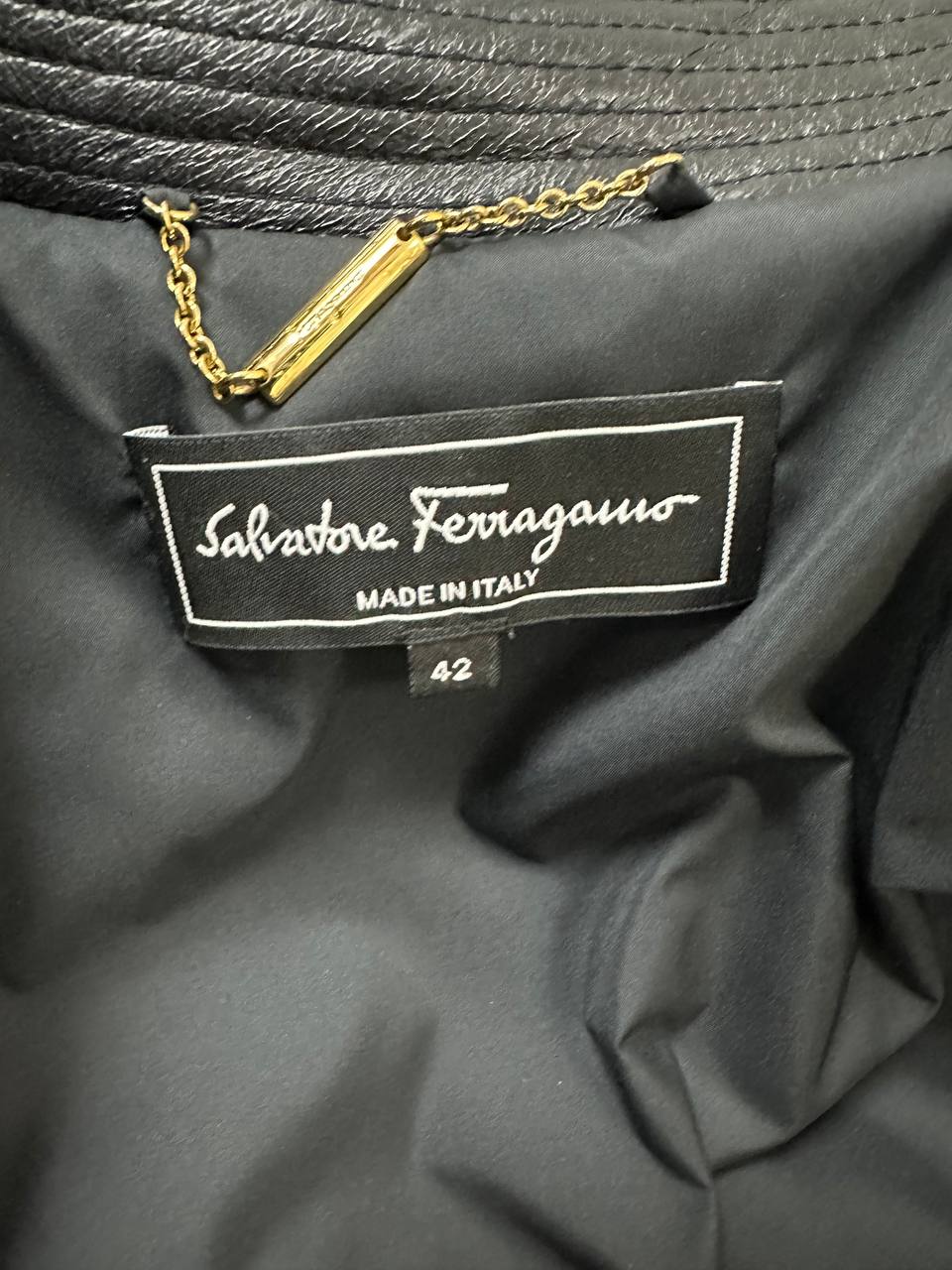 Salvatore Ferragamo стьобане пальто з шкіряним коміром #4
