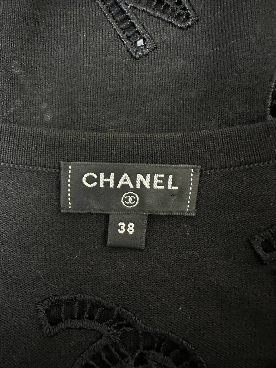 Chanel футболка з вишивкою логотипів #4