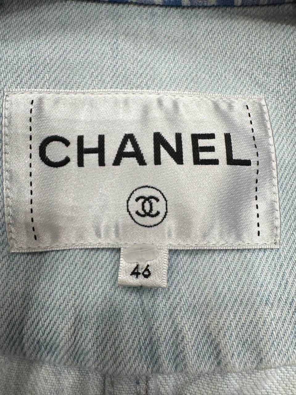 Chanel смугаста джинсова куртка з квітковим декором #6