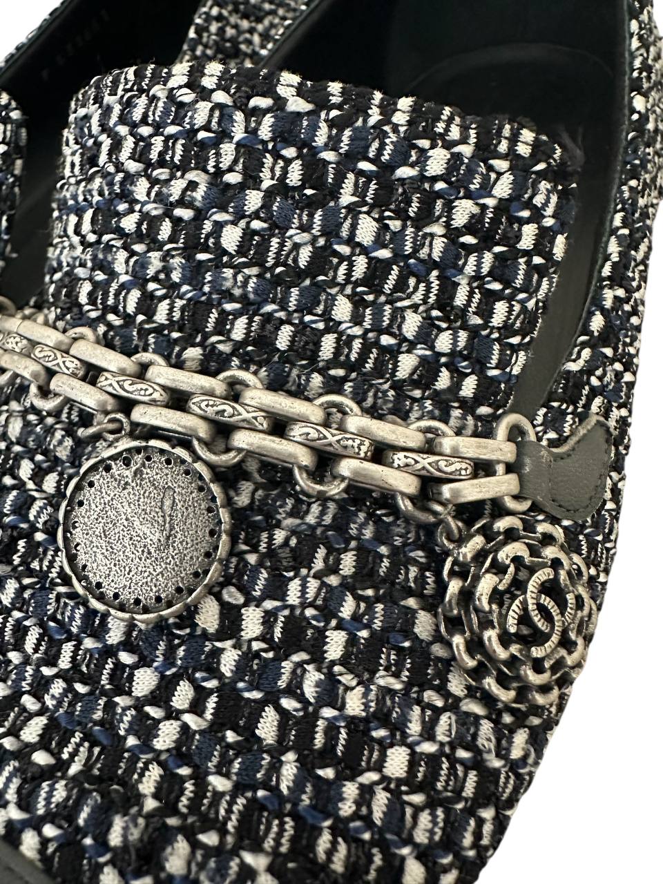 Chanel твидові туфлі з ланцюгом #6