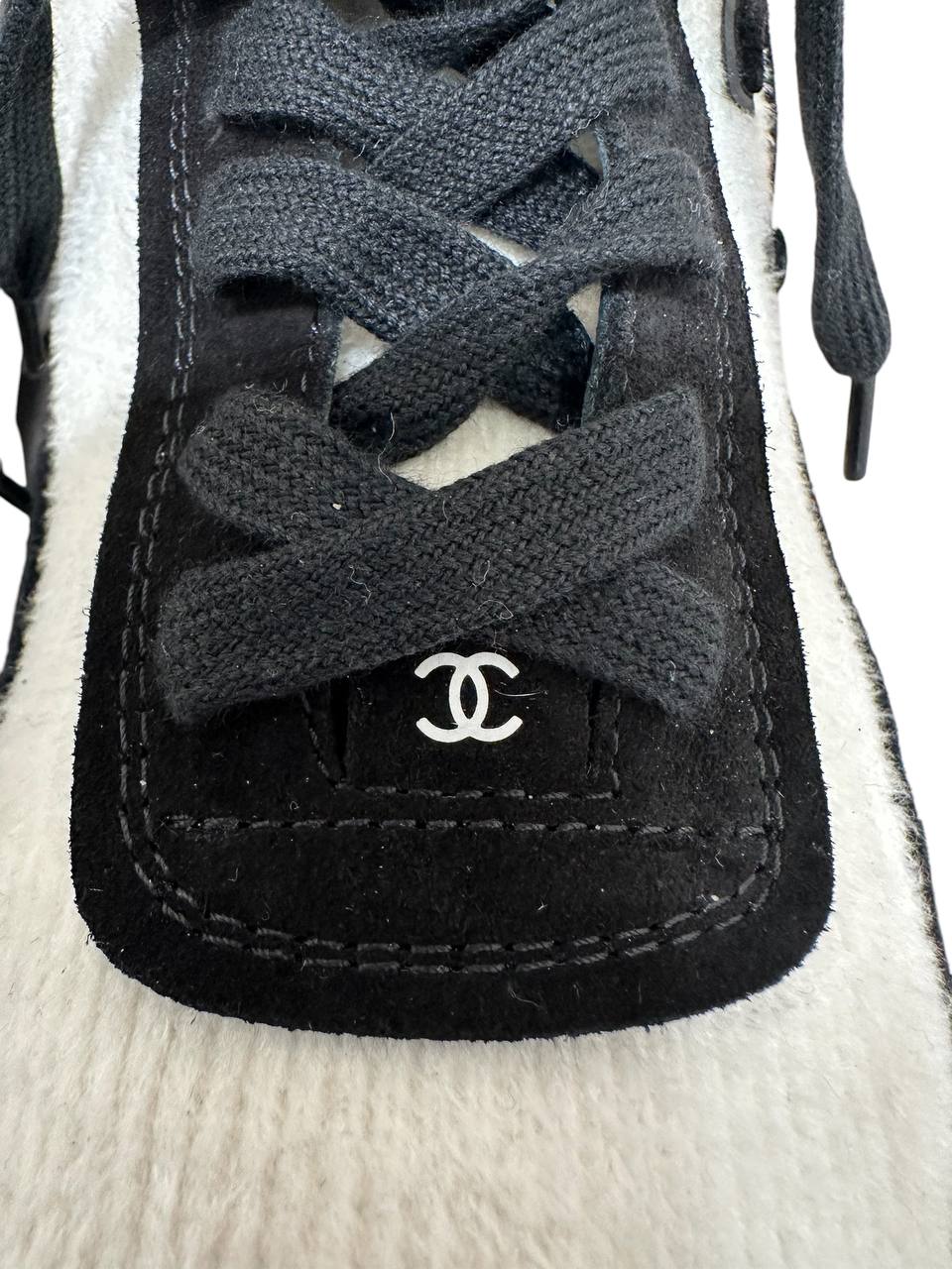 Chanel чорно-білі текстильні кросівки CC #6