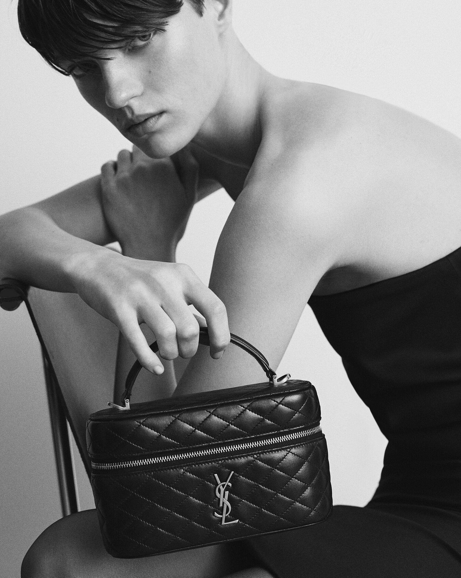 Vanity bag зі стібкою #3