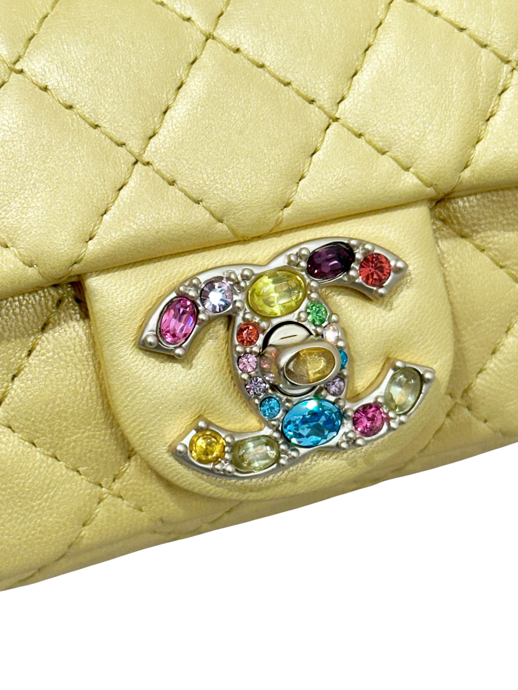 Chanel міні сумка з кольоровим cc логотипом #5